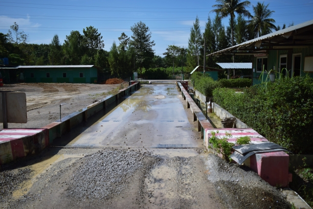 ตรวจ เเนะนำการปฏิบัติตามมาตรการลดผลกระทบทางด้านสิ่งเเวดล้อม