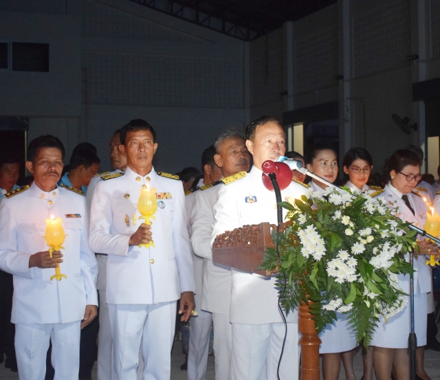 พิธีถวายเครื่องราชสักการะ เเละจุดเทียนถวายพระพรฯ